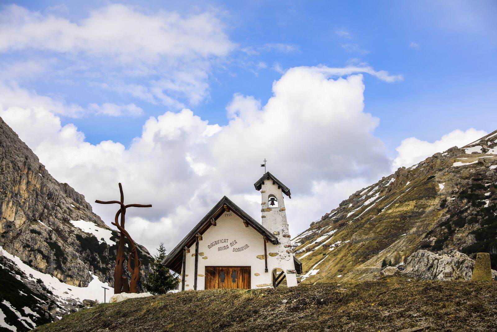 Canon EOS 5D Mark IV sample photo. Mountain, landscape, mountain chapel photography