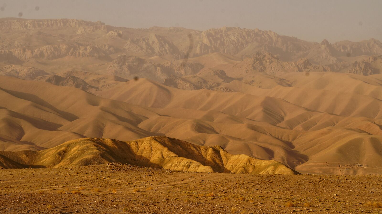 Sony Alpha a3000 + Sony E 18-55mm F3.5-5.6 OSS sample photo. Afghanitsan, asshdar valley, bameyan photography