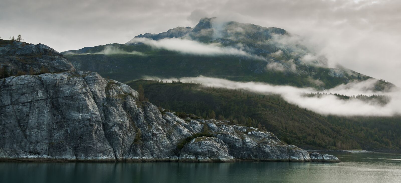 Sony Cyber-shot DSC-RX10 III sample photo. Alaska, mist, mountain photography