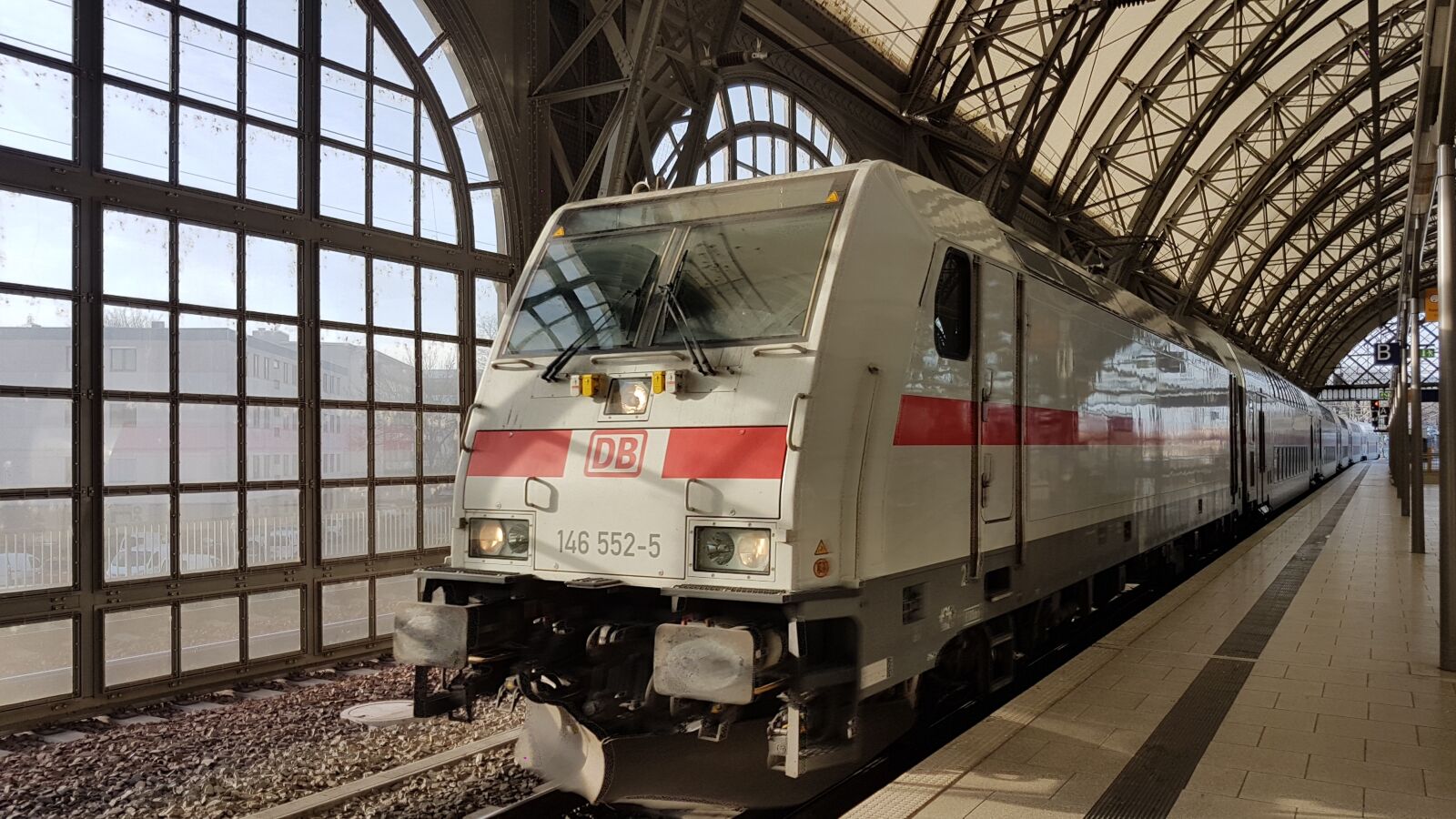 Samsung Galaxy S7 sample photo. Dresden, railway, station photography
