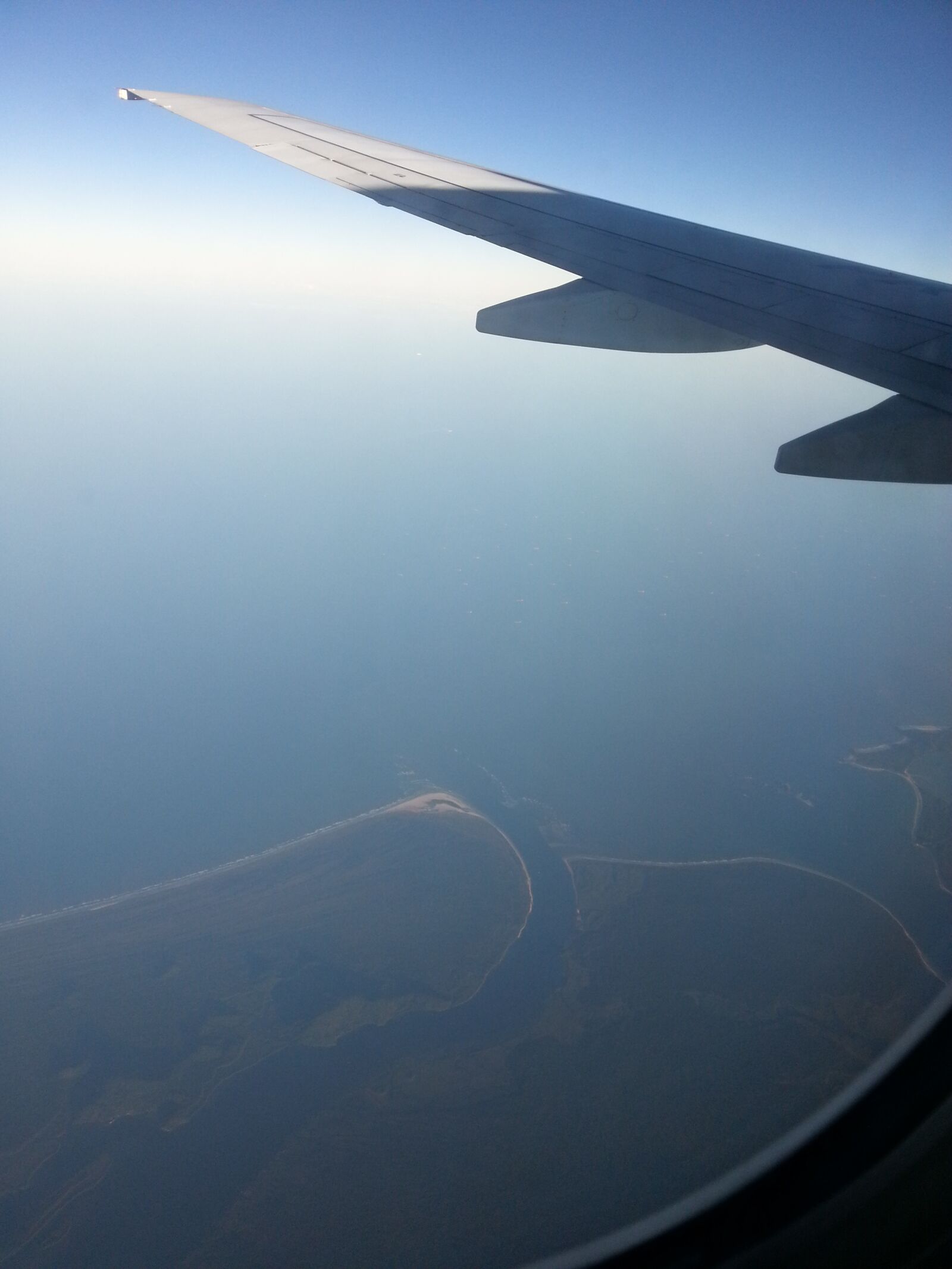 Samsung Galaxy S3 sample photo. Plane, horizon, trip photography