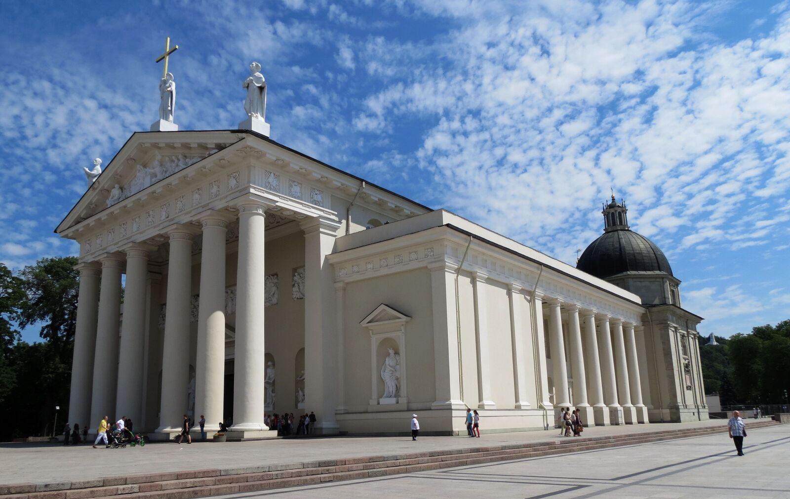 Canon PowerShot SX40 HS sample photo. Vilnius, lithuania, the cathedral photography
