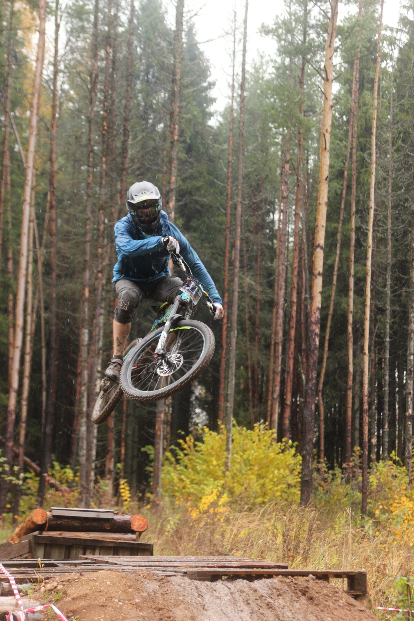 Canon EOS 600D (Rebel EOS T3i / EOS Kiss X5) sample photo. Sports, bike, mountain bike photography