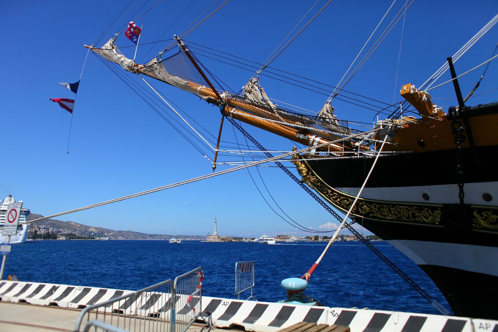 Canon EOS 5D Mark II sample photo. Amerigo vespucci, school ship photography