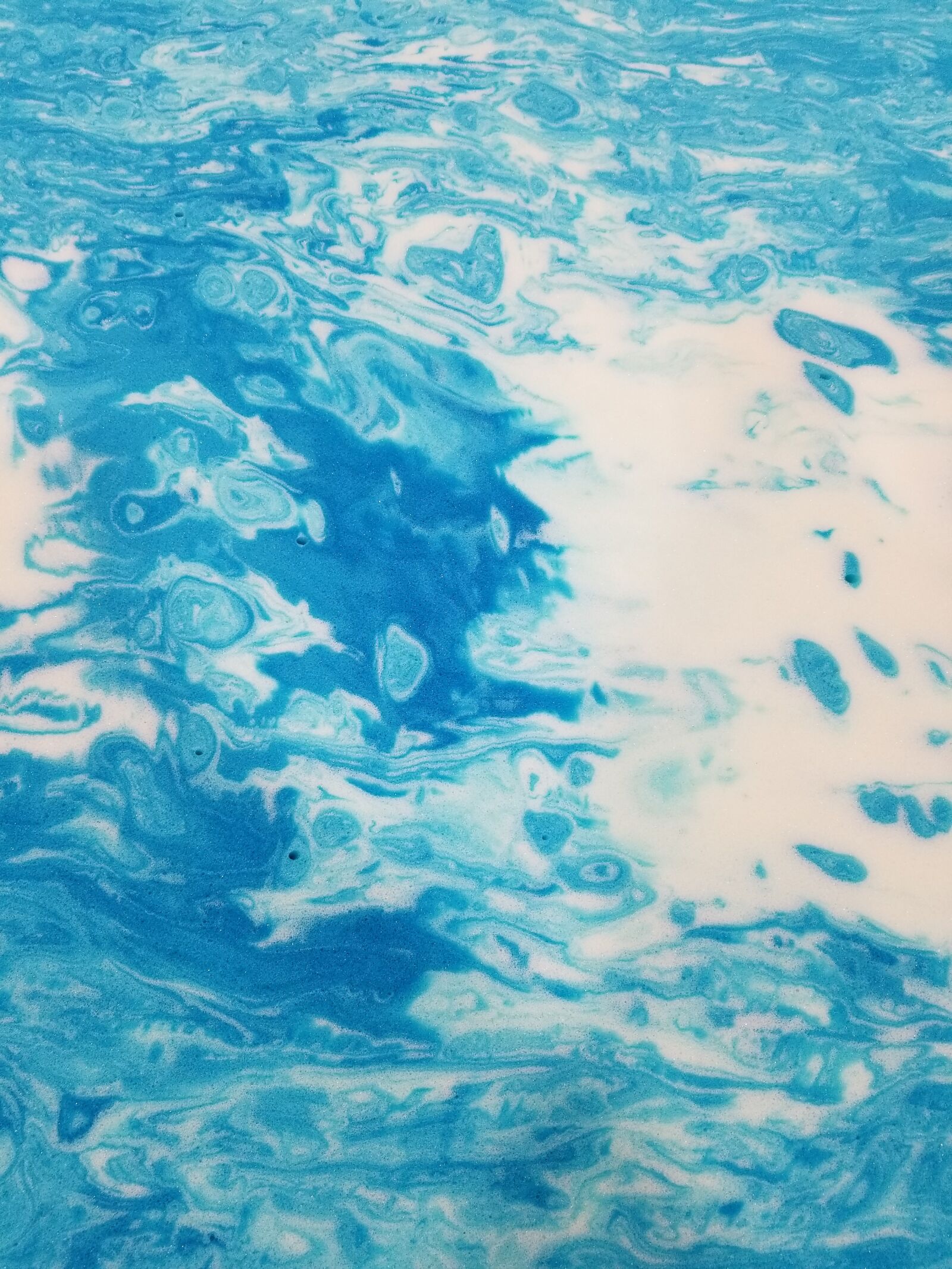 Samsung Galaxy S8 sample photo. Swirl, blue, white photography