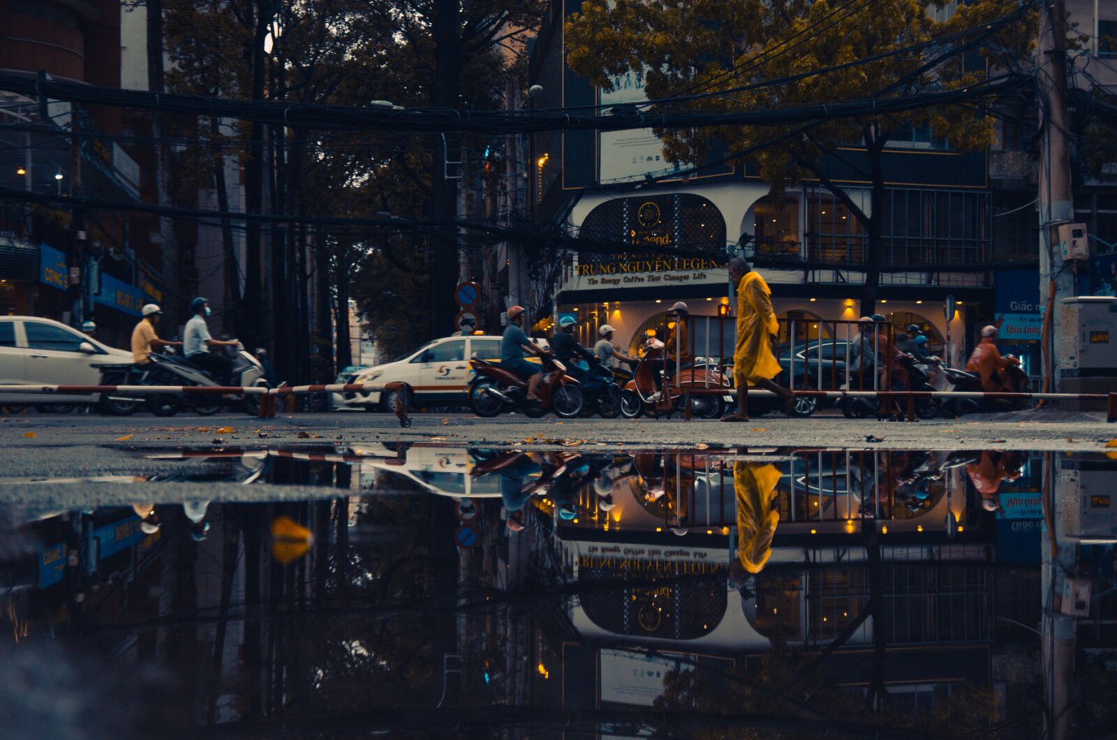 Nikon D7000 sample photo. Vietnam, street, saigon photography