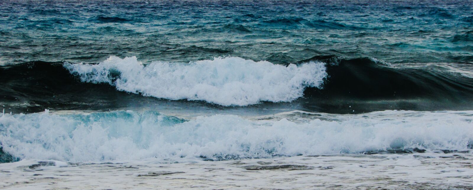 Canon PowerShot SX400 IS sample photo. Wave, autumn, sea photography
