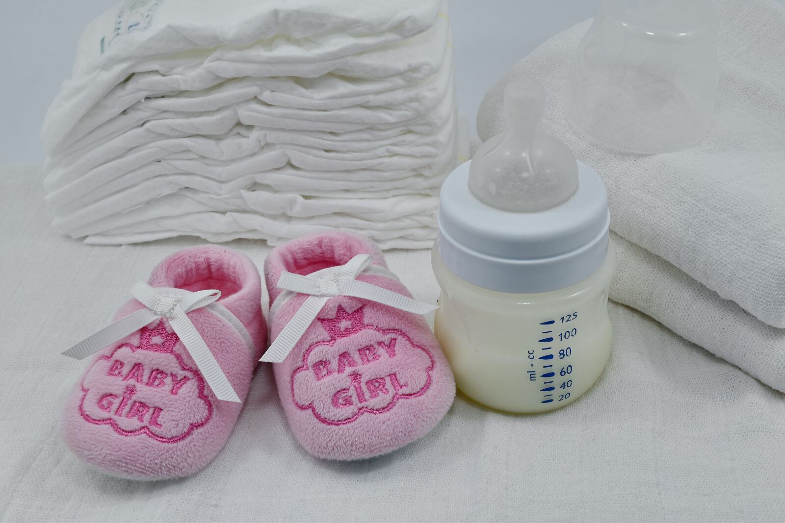 Nikon D5500 sample photo. Baby, canvas, diaper, hygiene photography