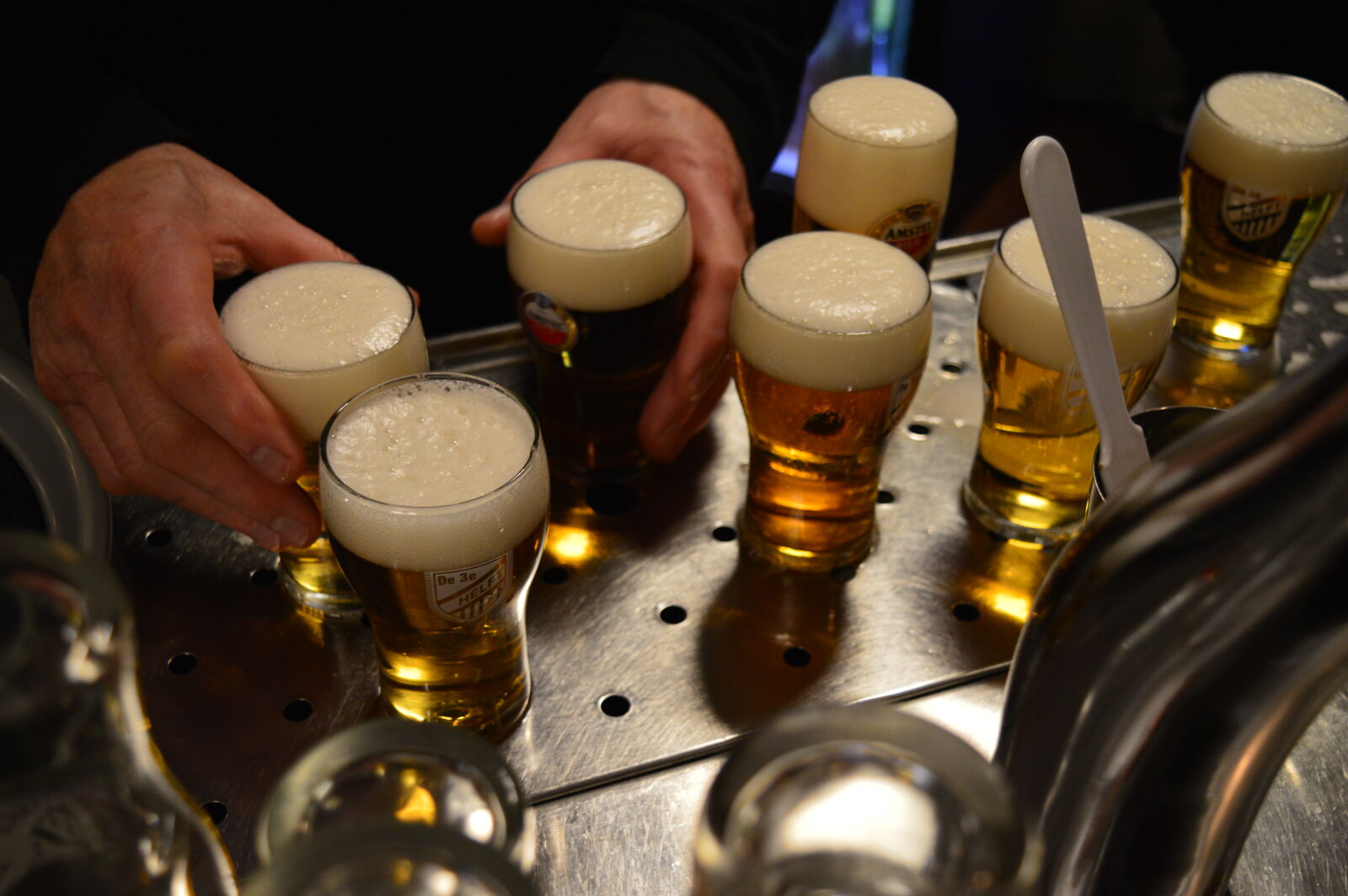 Nikon D3200 sample photo. Beer, cafeteria photography
