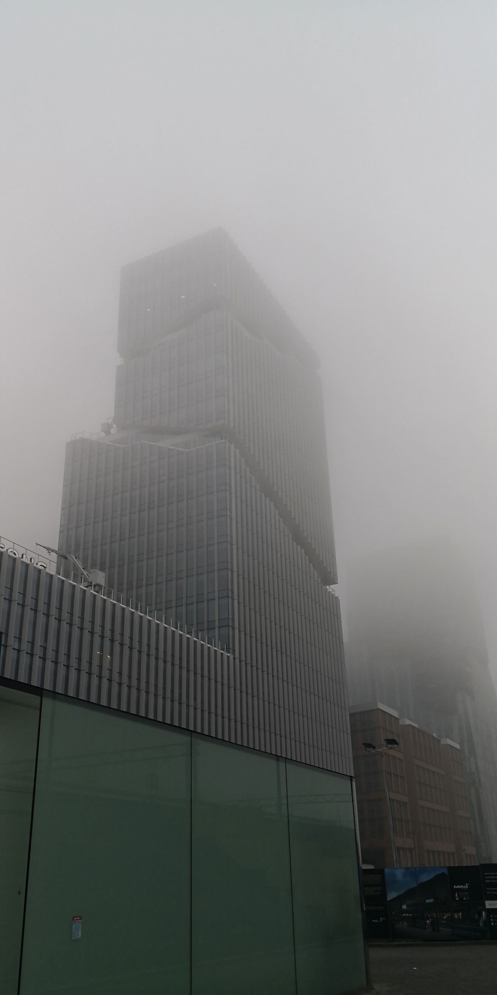 HUAWEI Mate 10 Pro sample photo. Fog, building, skyscraper photography