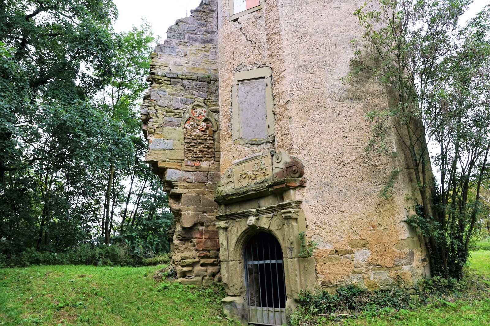 Sony ILCA-77M2 + Sony DT 16-50mm F2.8 SSM sample photo. Castell, tower, castle photography