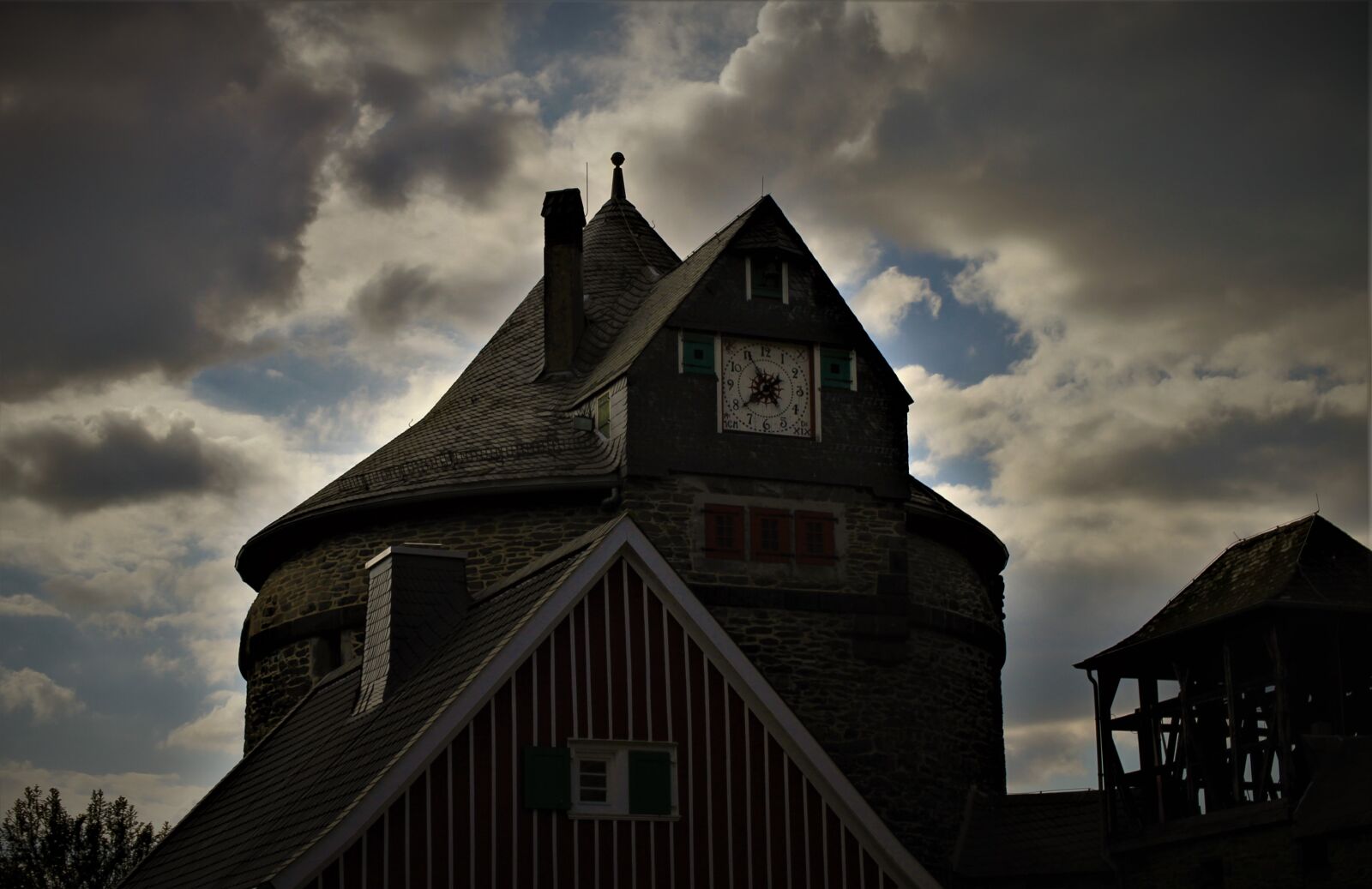 Canon EF-S 35mm F2.8 Macro IS STM sample photo. Castle, tower, clock photography