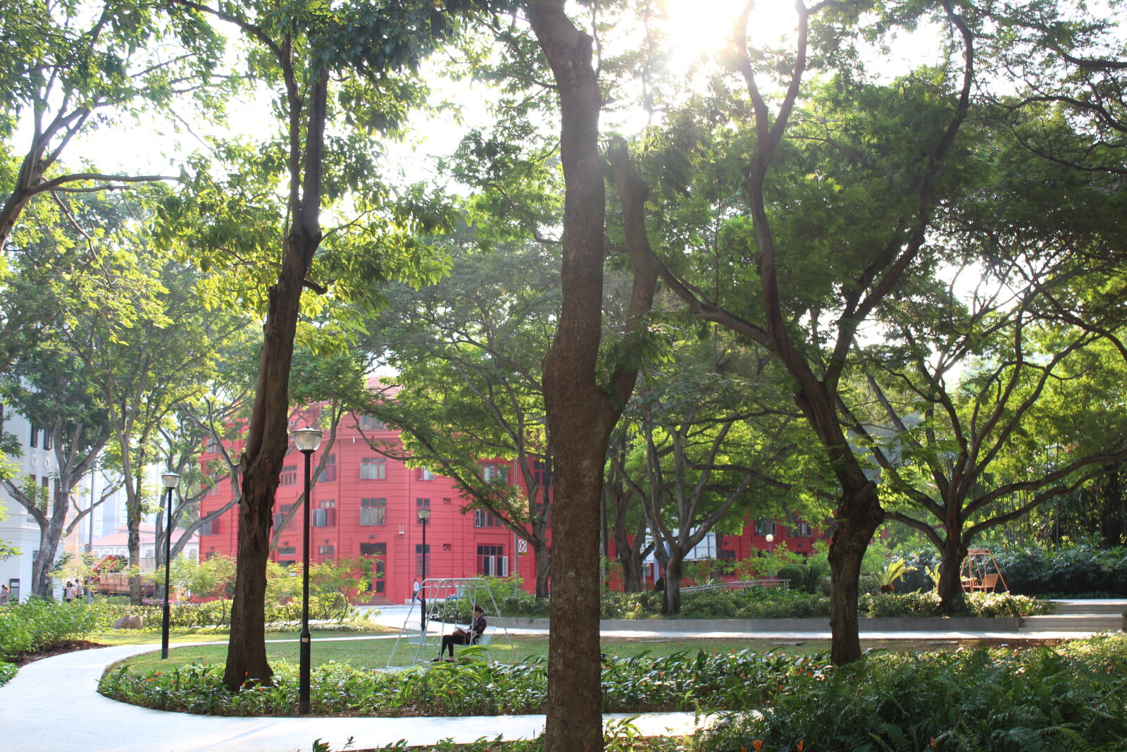 Canon EOS 1200D (EOS Rebel T5 / EOS Kiss X70 / EOS Hi) sample photo. Asia, city, nature, park photography