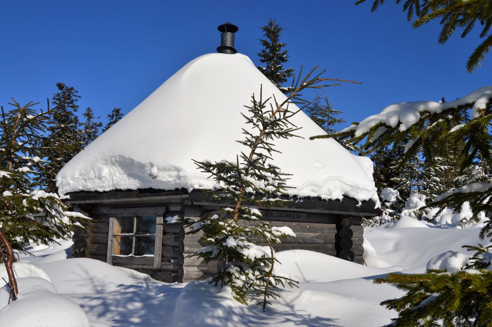 Nikon D3200 sample photo. Snow, winter, hut photography