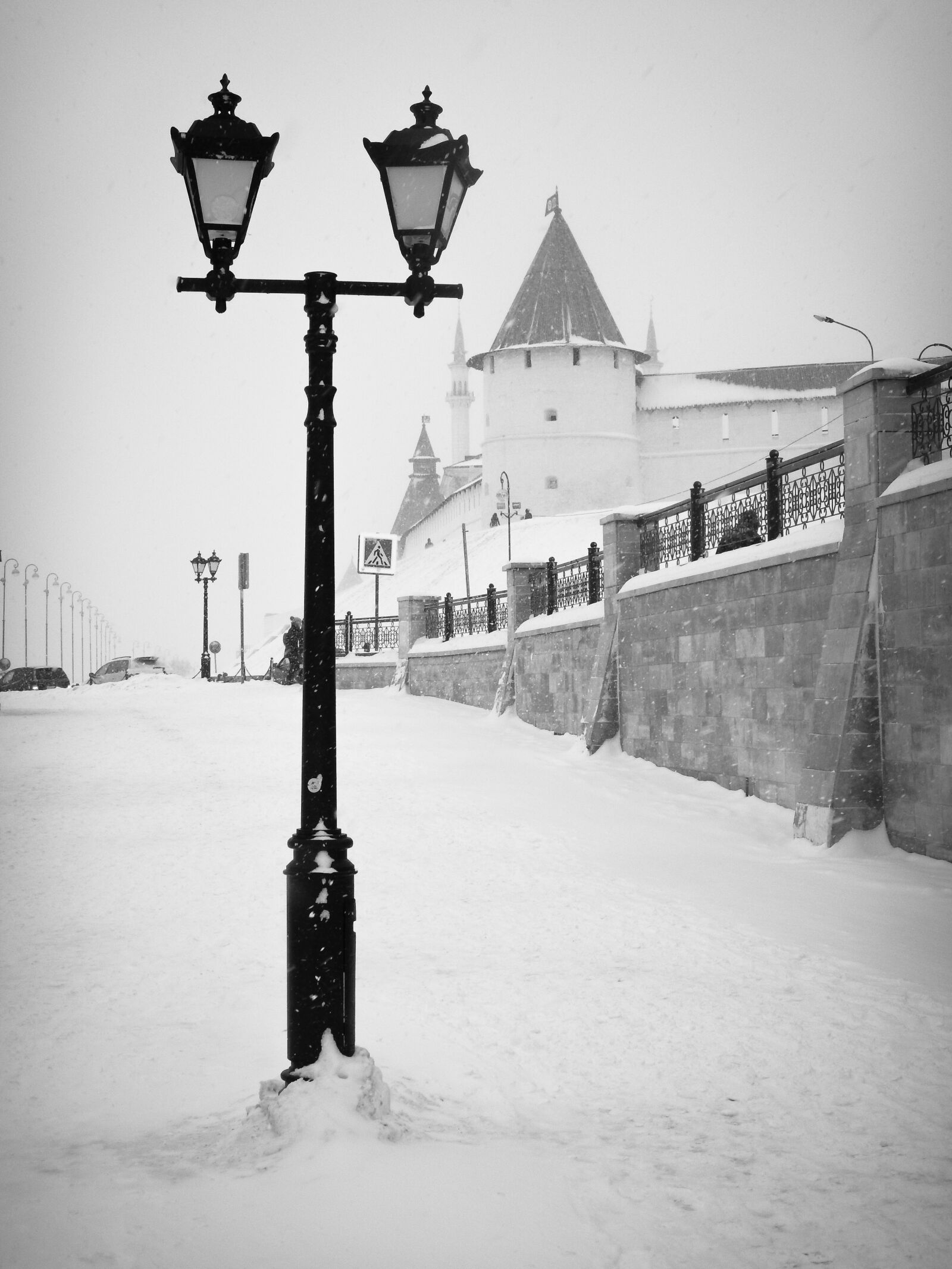 Nikon Coolpix AW130 sample photo. Lantern, street, the kremlin photography