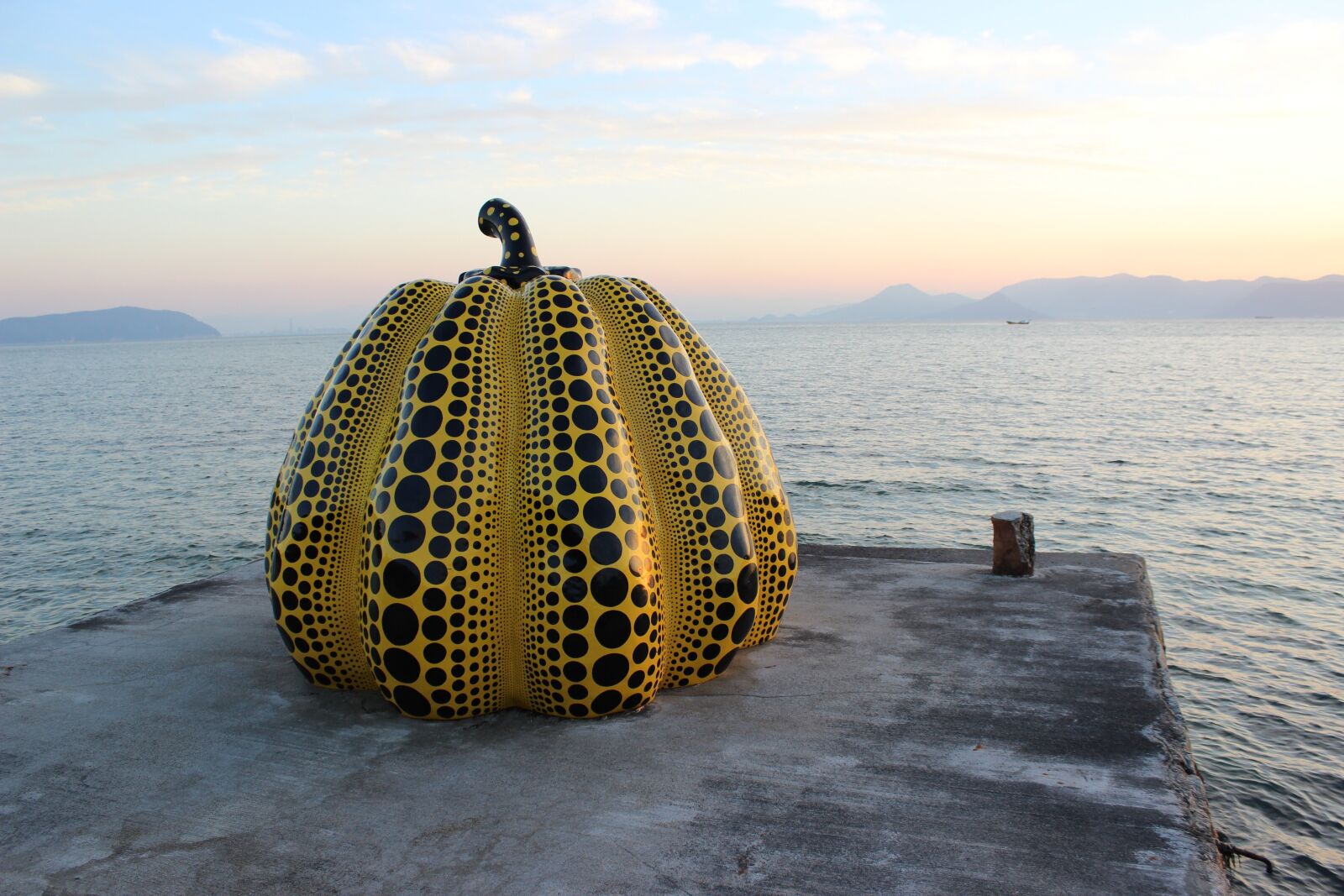 Canon EOS 600D (Rebel EOS T3i / EOS Kiss X5) sample photo. Pumpkin, art, sculpture photography