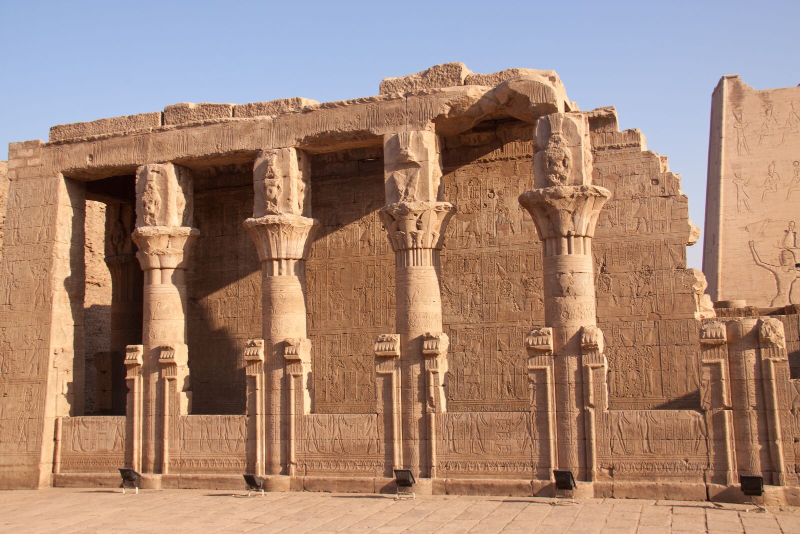 Canon EOS 50D sample photo. Temple, egyptian, pillars photography