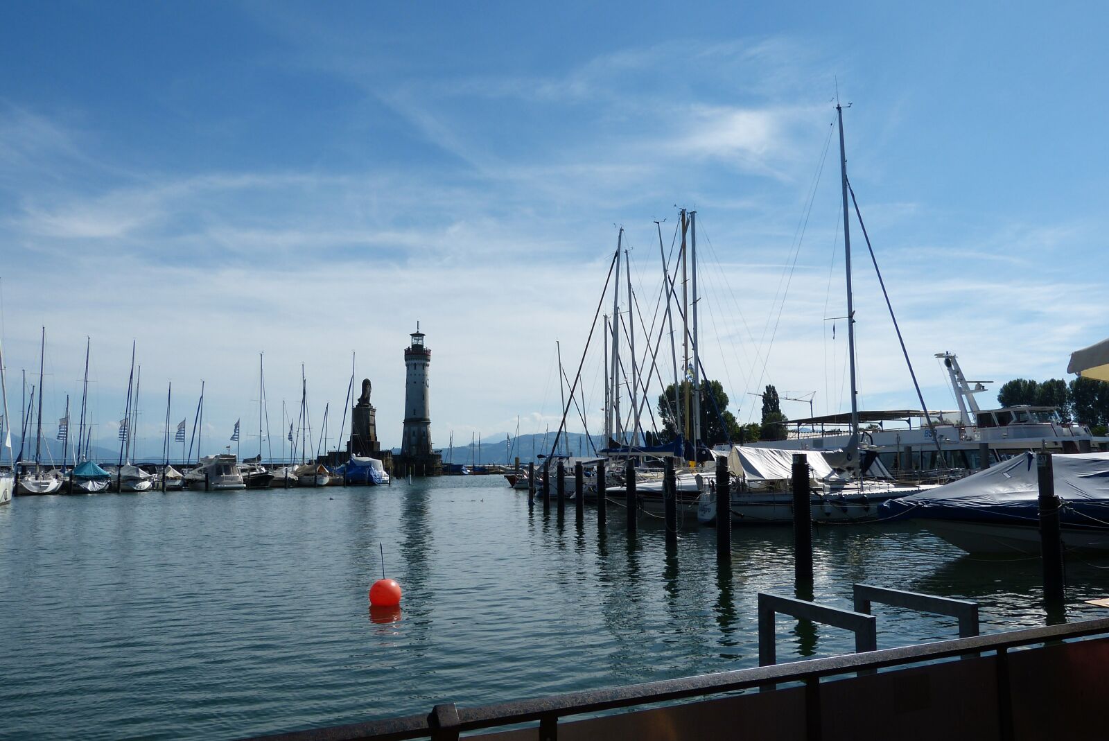 Panasonic Lumix DMC-FZ150 sample photo. Port, sailing yachts, lake photography