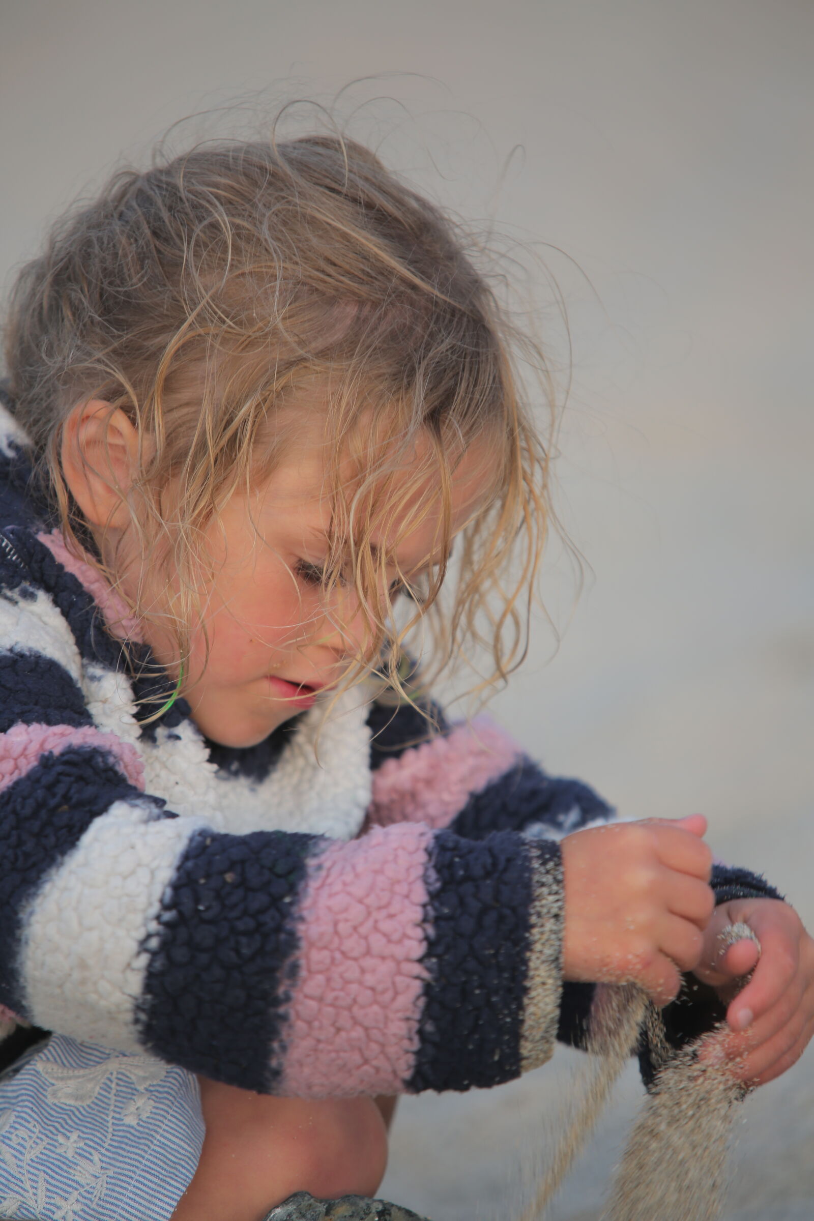 Sigma 100-300mm f/4 sample photo. Beach, girl, playing, sand photography