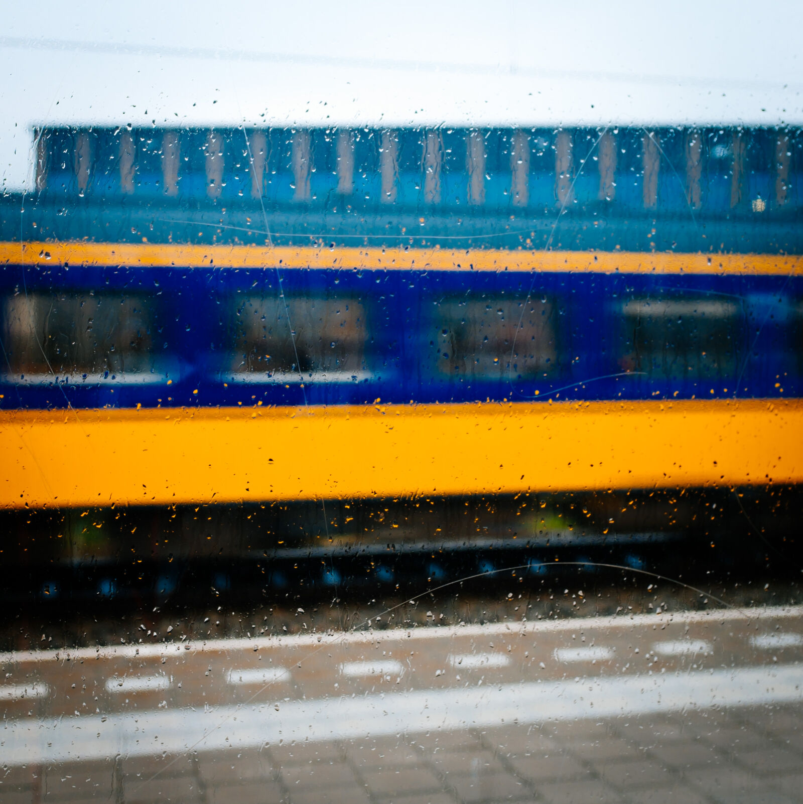 Fujifilm X100S sample photo. Train photography