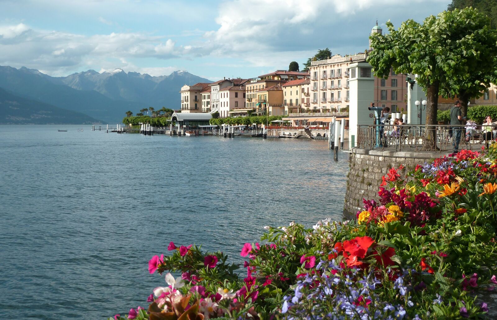Panasonic Lumix DMC-ZS5 (Lumix DMC-TZ8) sample photo. Village, bellagio, italy photography
