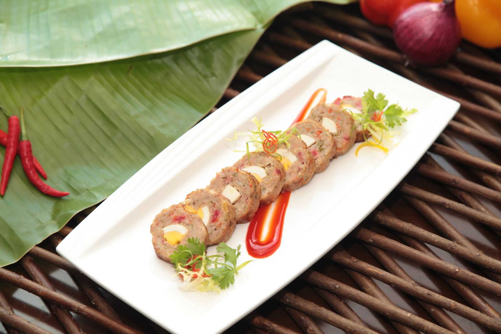 Canon EOS 5D Mark II sample photo. Embutido, pork, exotic photography