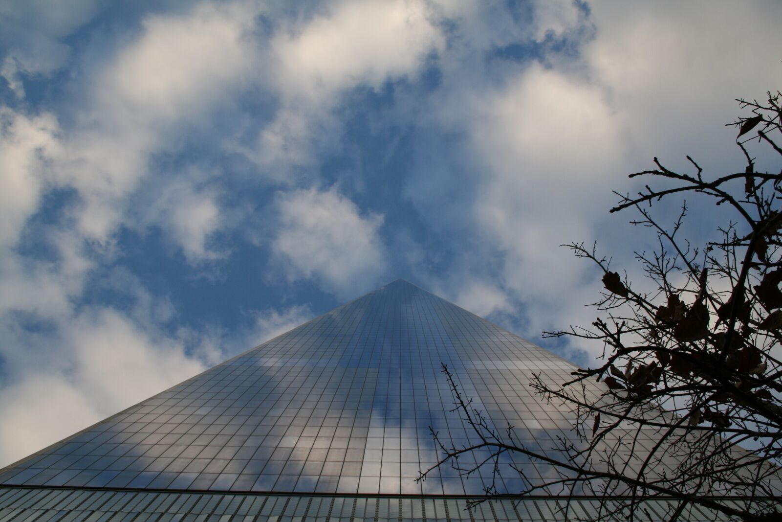 Canon EOS 350D (EOS Digital Rebel XT / EOS Kiss Digital N) sample photo. New york, one world photography