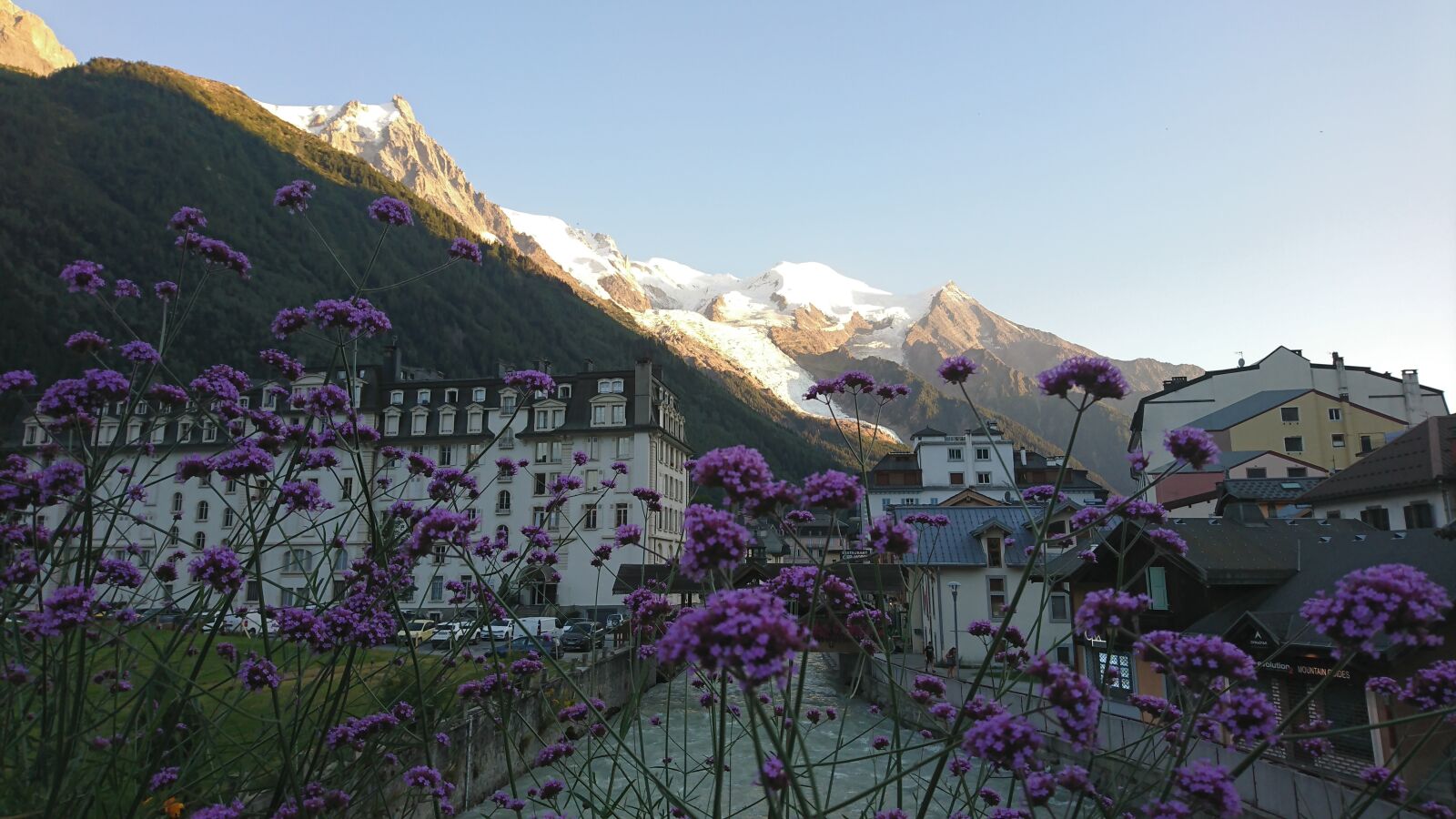 Sony Xperia XZ sample photo. Chamonix, mont blanc, summer photography
