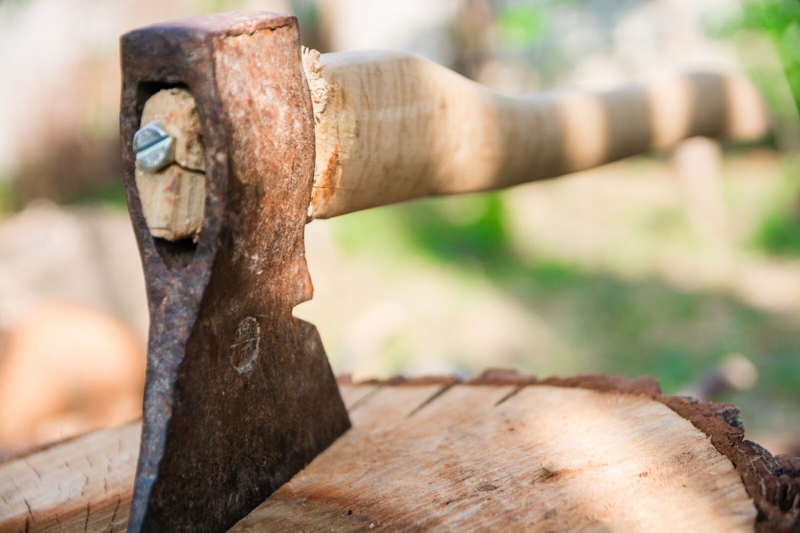 Nikon D7100 sample photo. Axe, wood, hack photography