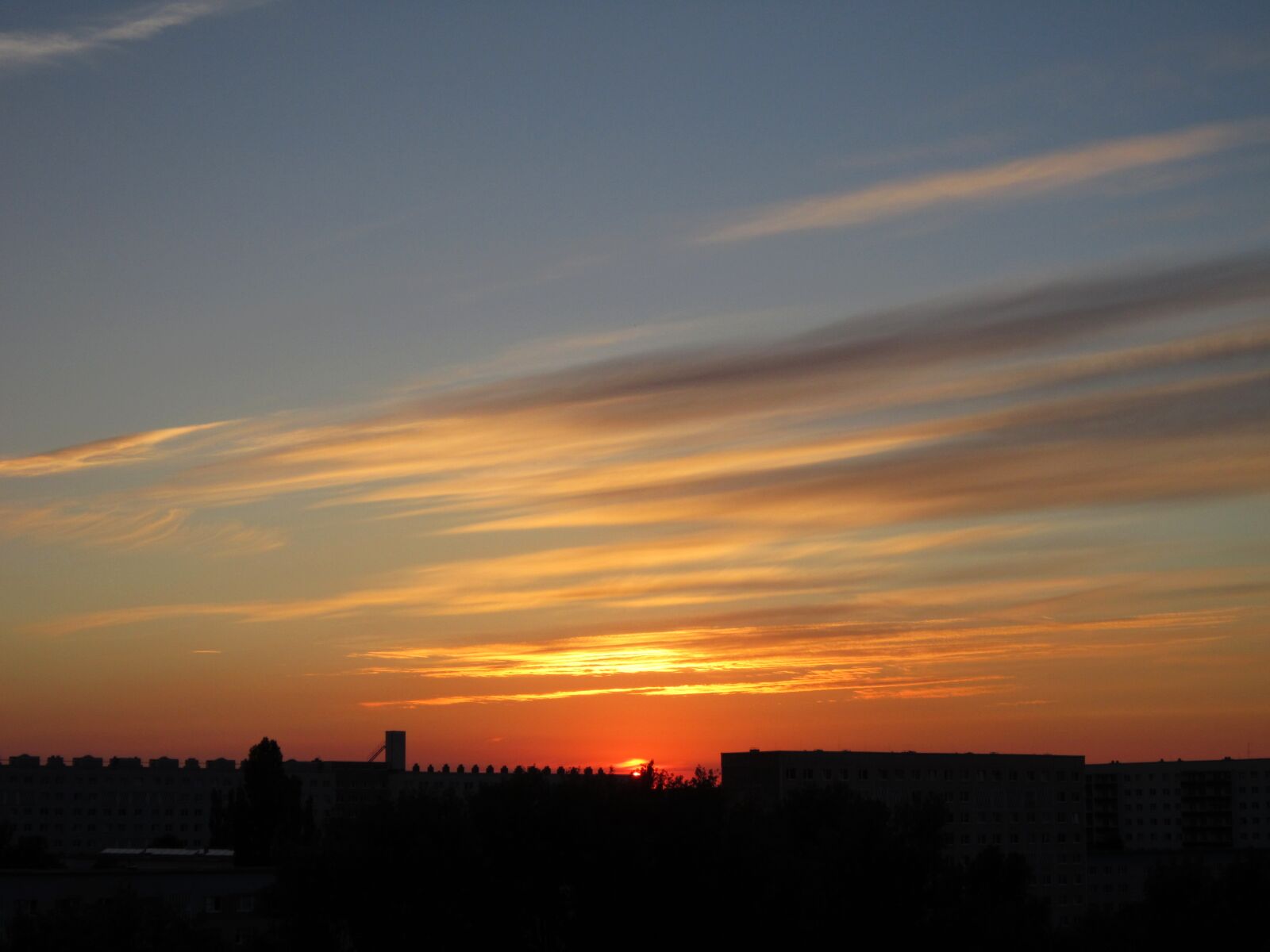 Canon PowerShot A3300 IS sample photo. Clouds, evening, sky, red photography