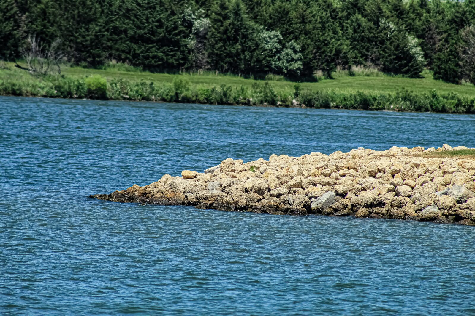 Canon EOS 4000D (EOS Rebel T100 / EOS 3000D) sample photo. Island, jutting edge, waters photography
