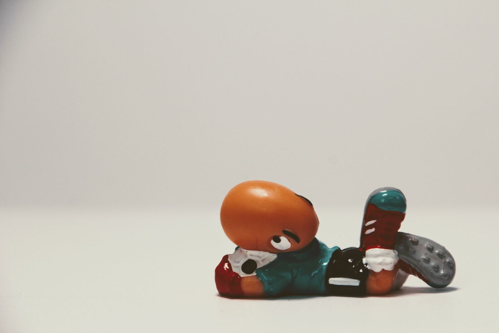 Canon EOS 60D sample photo. Figure, football, football player photography