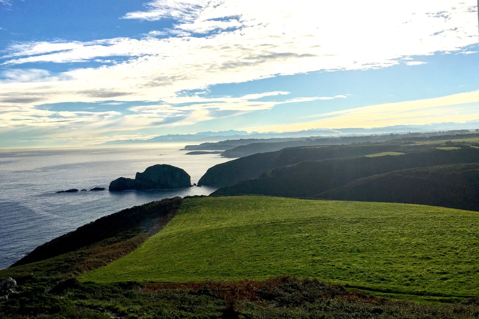Apple iPhone 6s Plus sample photo. Landscape, sea, mountain photography