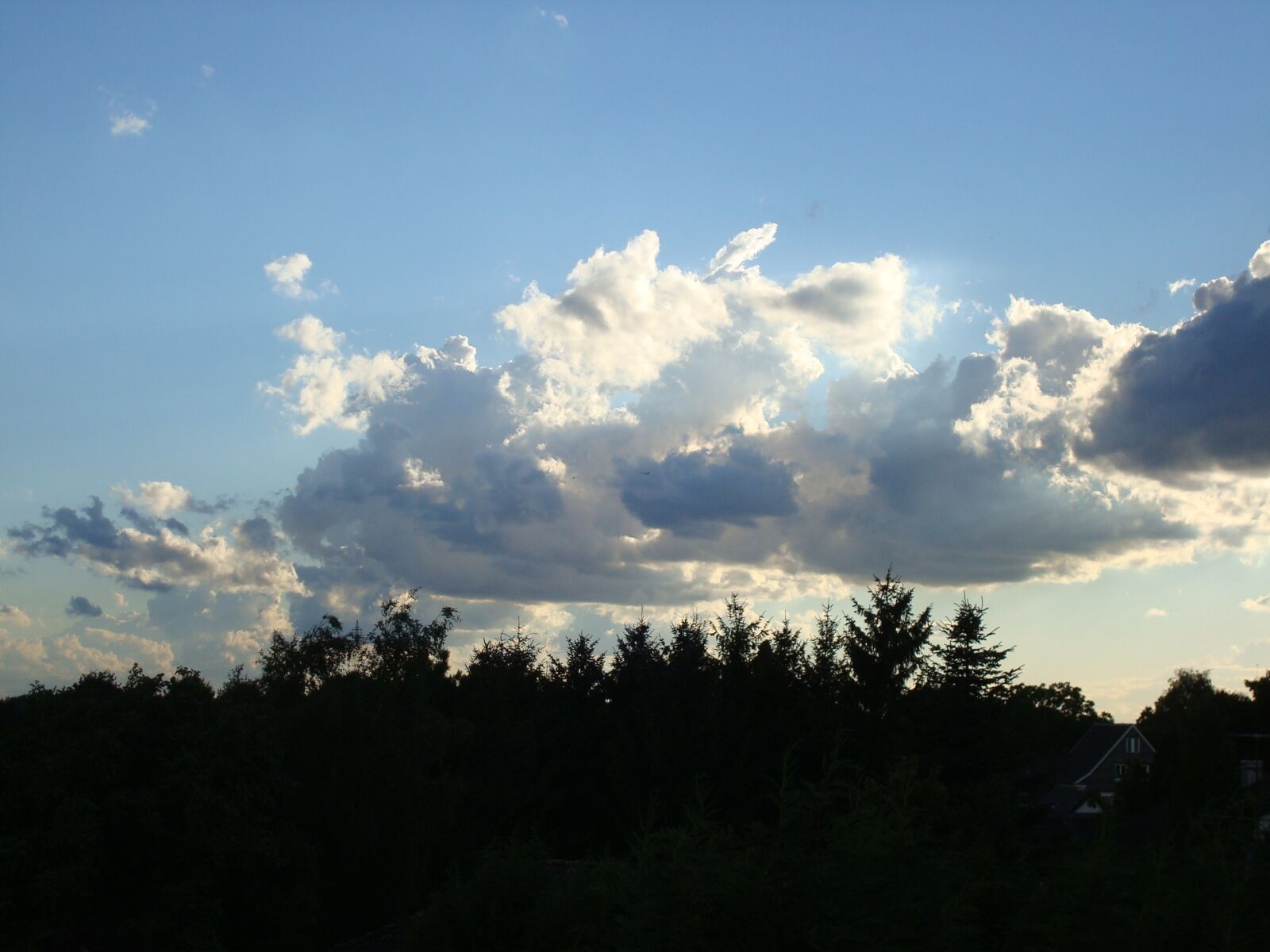 Sony DSC-W80 sample photo. Clouds, sky, mood photography