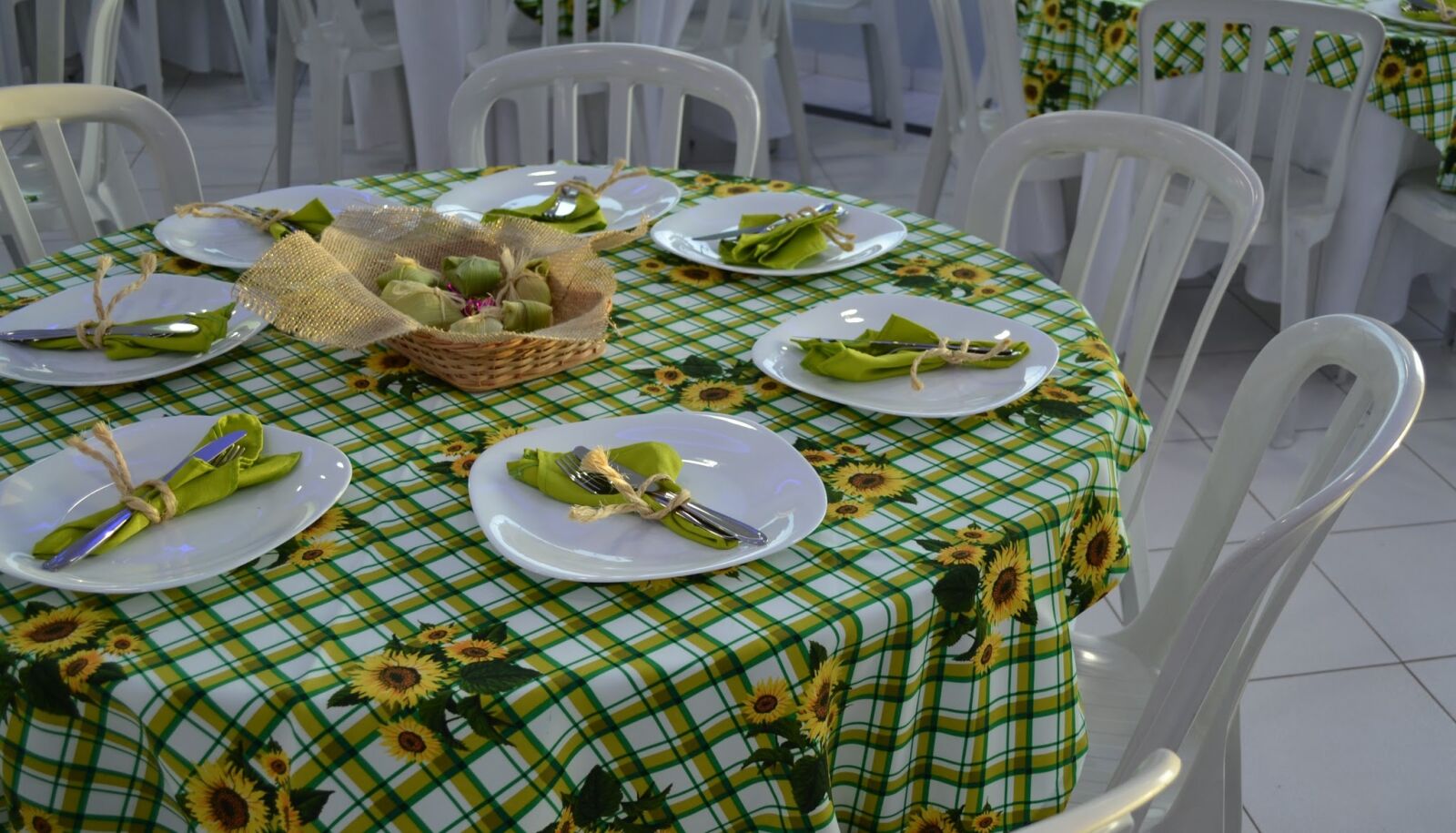Nikon D3100 sample photo. Table, decoration, dinner photography