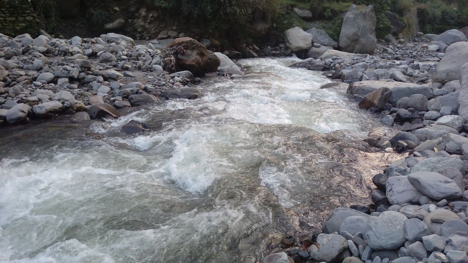 HTC ONE M9PLUS sample photo. River, valley, himachal photography