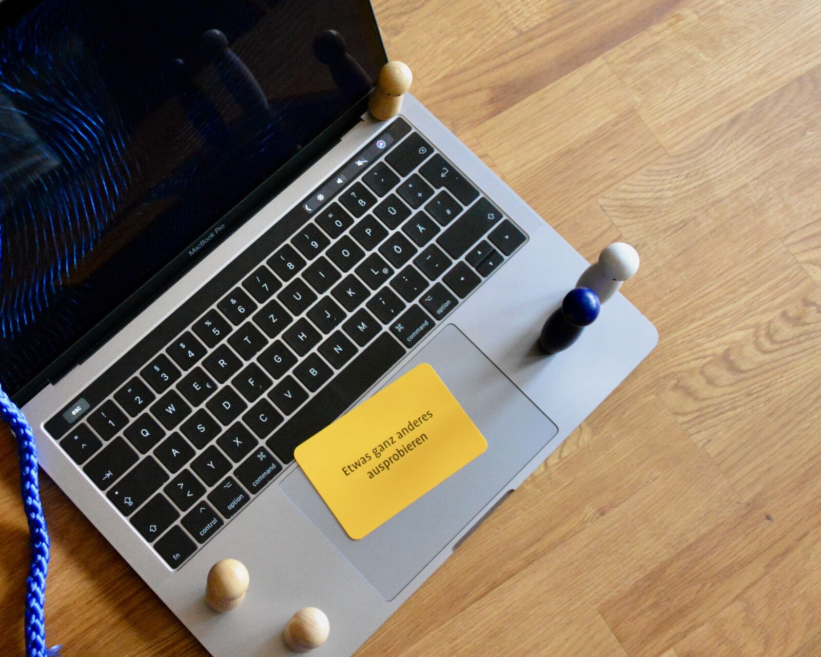 Nikon D5200 sample photo. Computer, home office, meeting photography