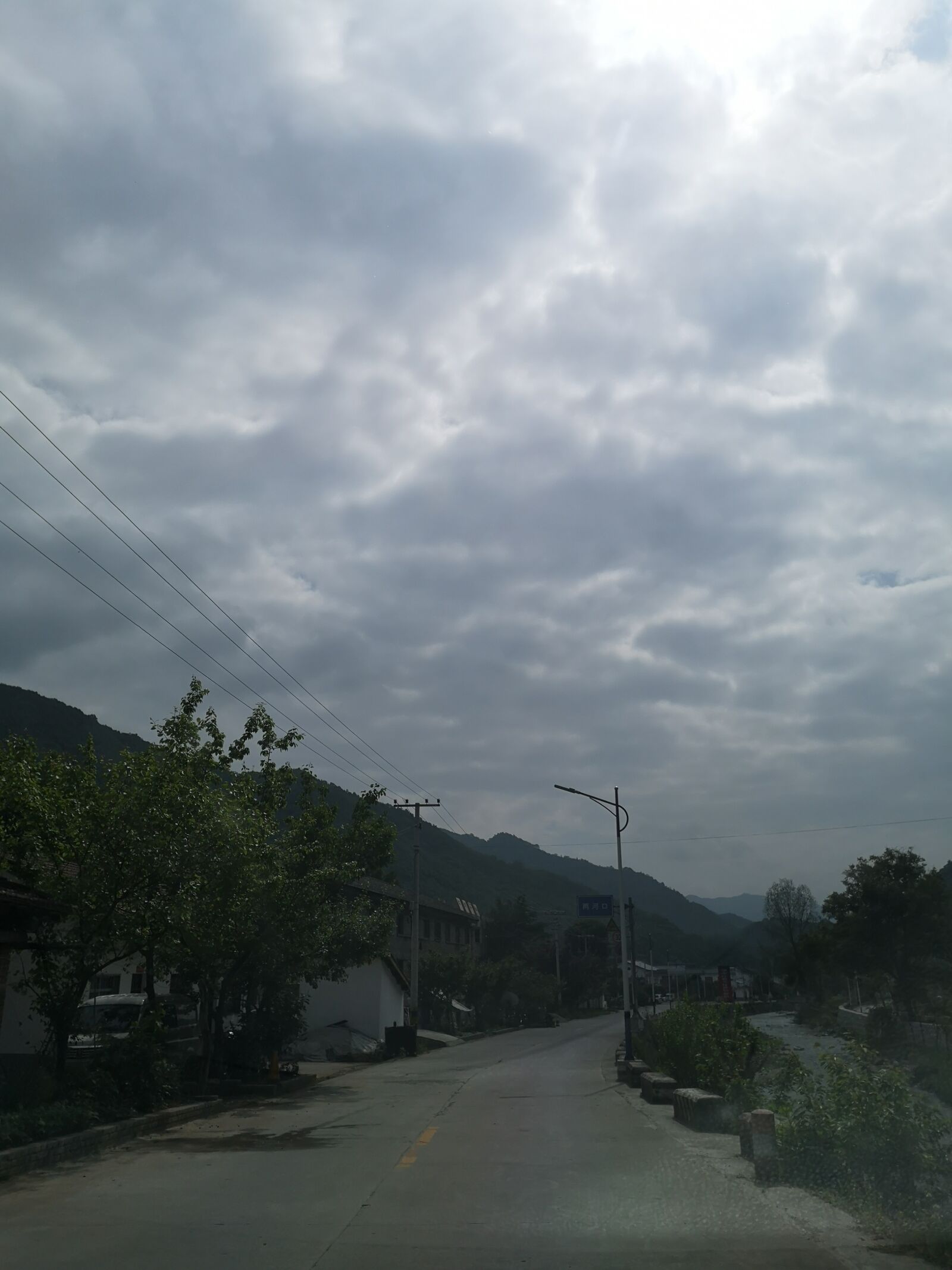 HUAWEI P20 sample photo. Road, sunny days, day photography