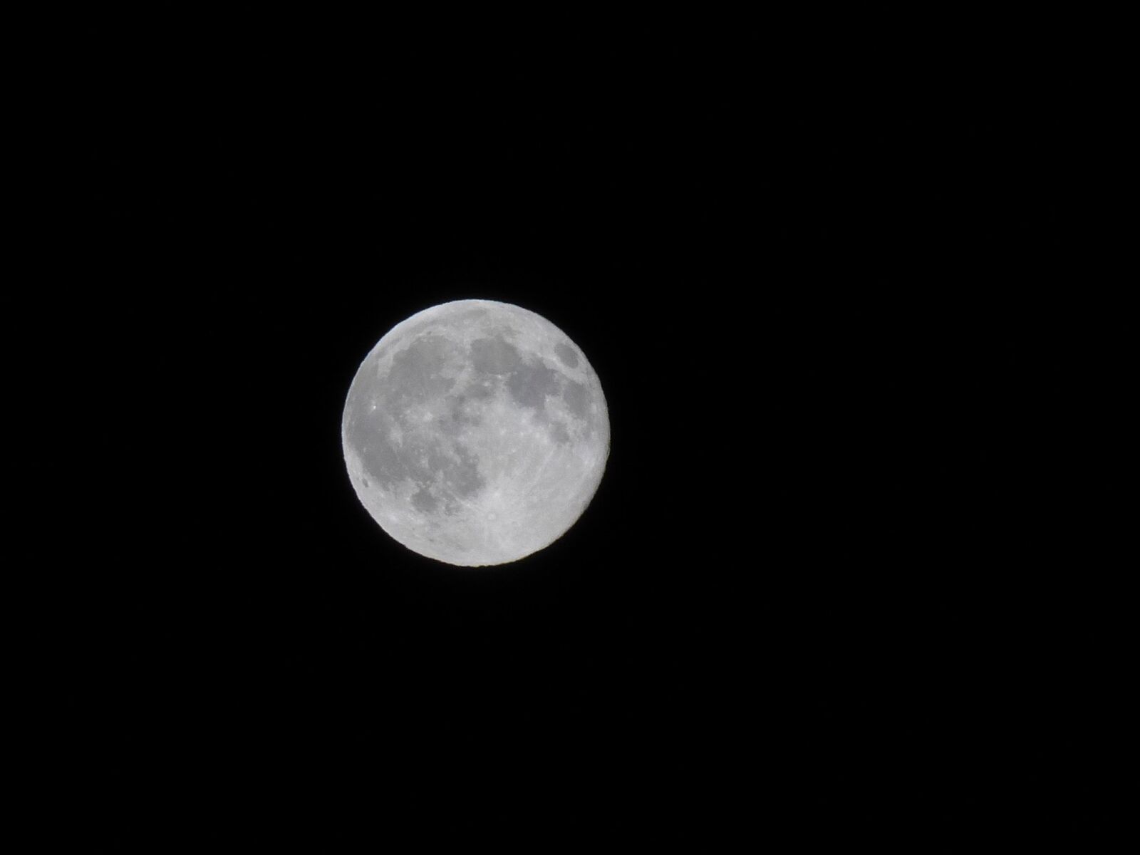 Panasonic DMC-TZ36 sample photo. Moon, full moon, night photography