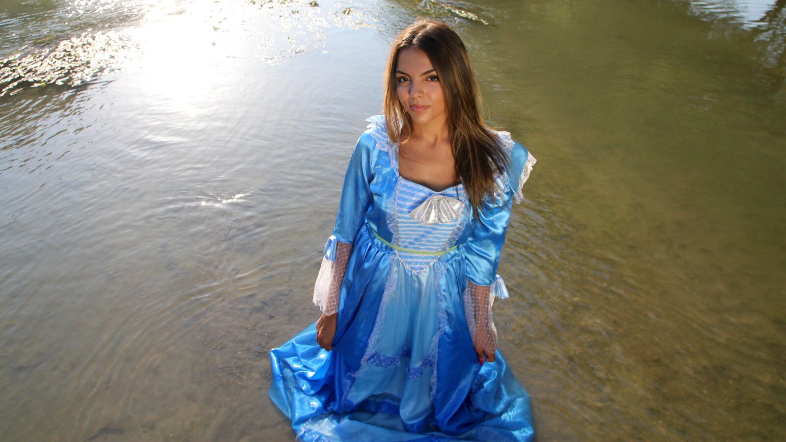 Canon EOS 700D (EOS Rebel T5i / EOS Kiss X7i) sample photo. Girl, princess, lake photography