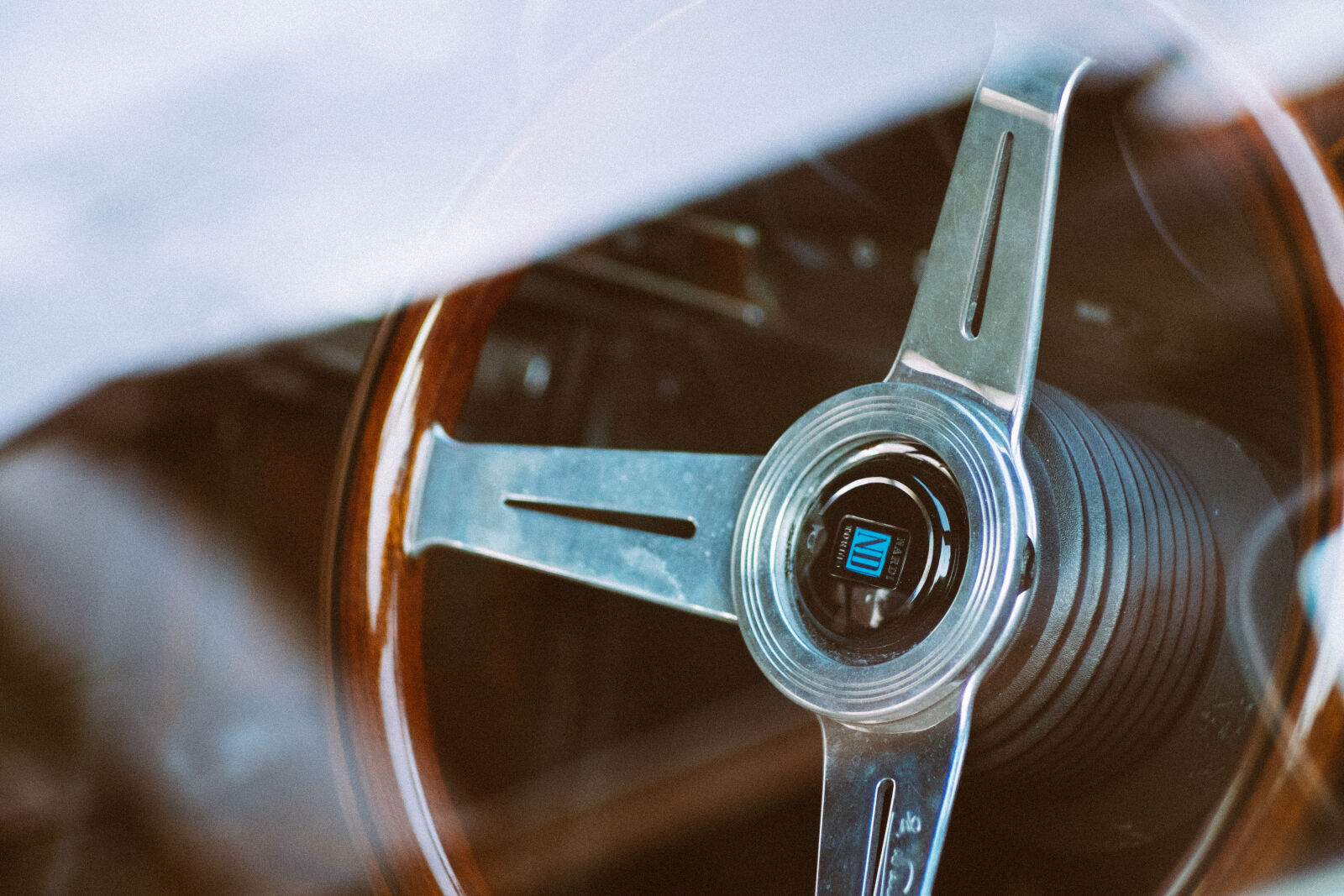 Fujifilm X-T1 sample photo. Car, steer, vintage photography