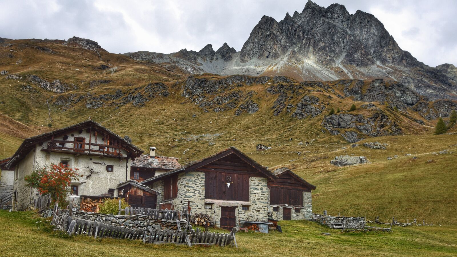 Nikon D7200 sample photo. Mountains, berghaus, nature photography