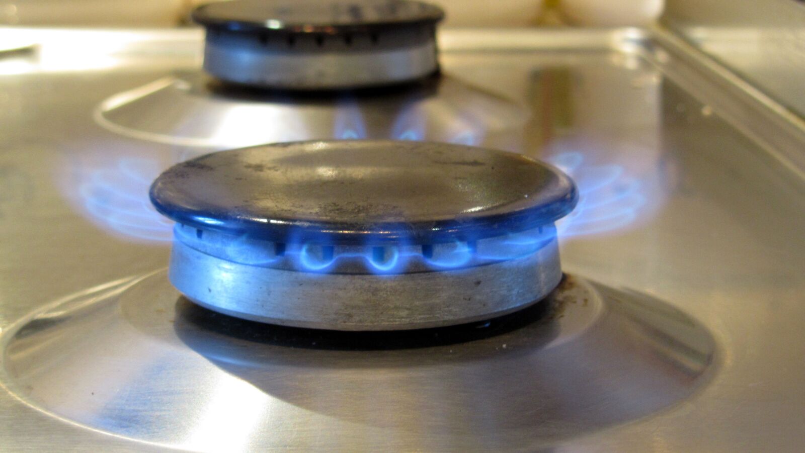 Canon PowerShot SX210 IS sample photo. Stove, gas cooker, flame photography