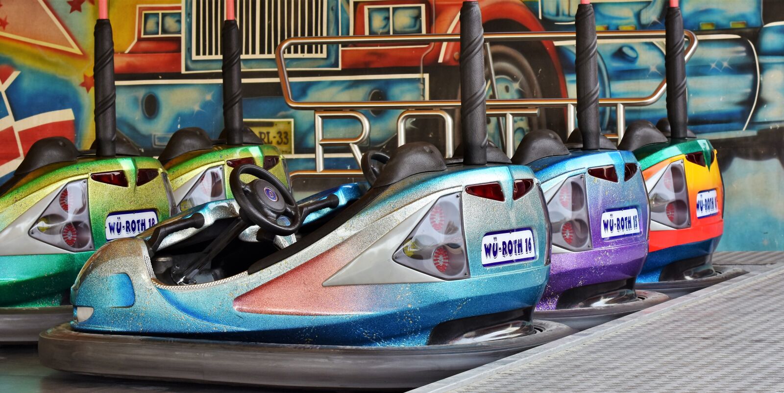 Nikon D7200 sample photo. Bumper cars, ride, fair photography