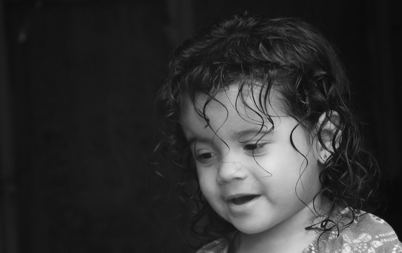 Nikon Coolpix P510 sample photo. Black and white, bebe photography