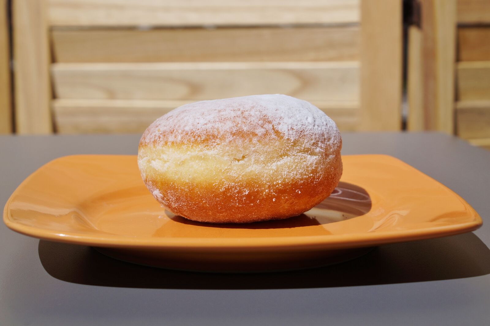 Sony DT 18-70mm F3.5-5.6 sample photo. Donut, berlin, carnival photography