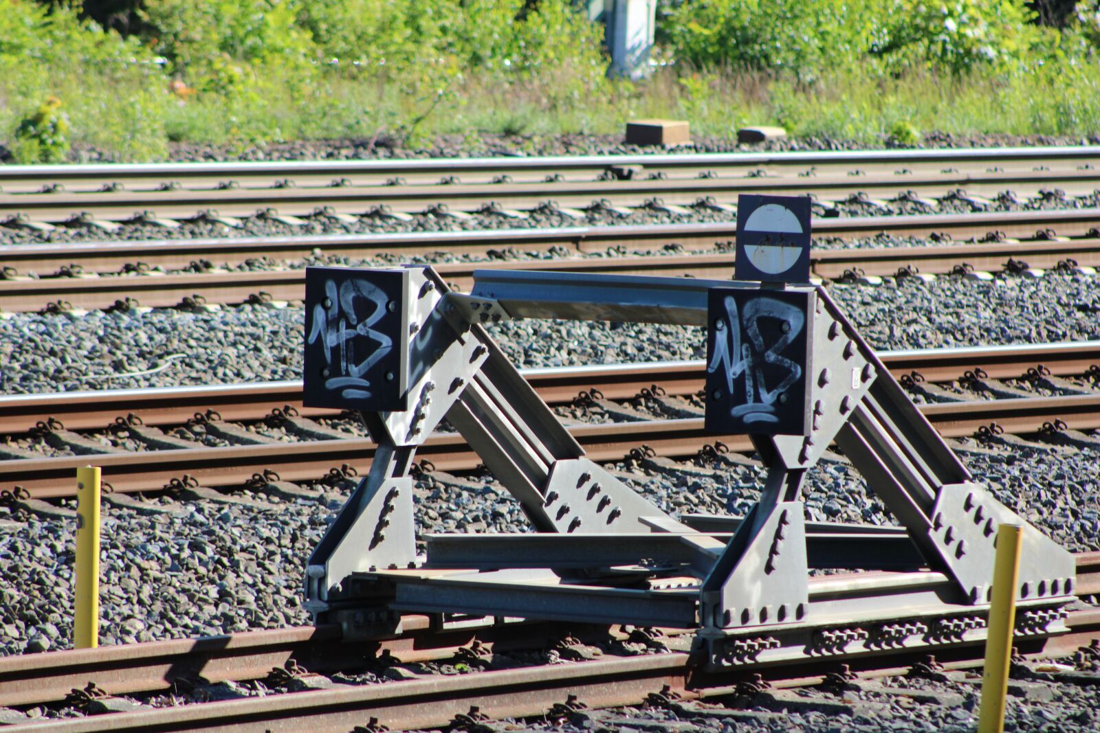 Canon EF75-300mm f/4-5.6 sample photo. Track, train, rails photography