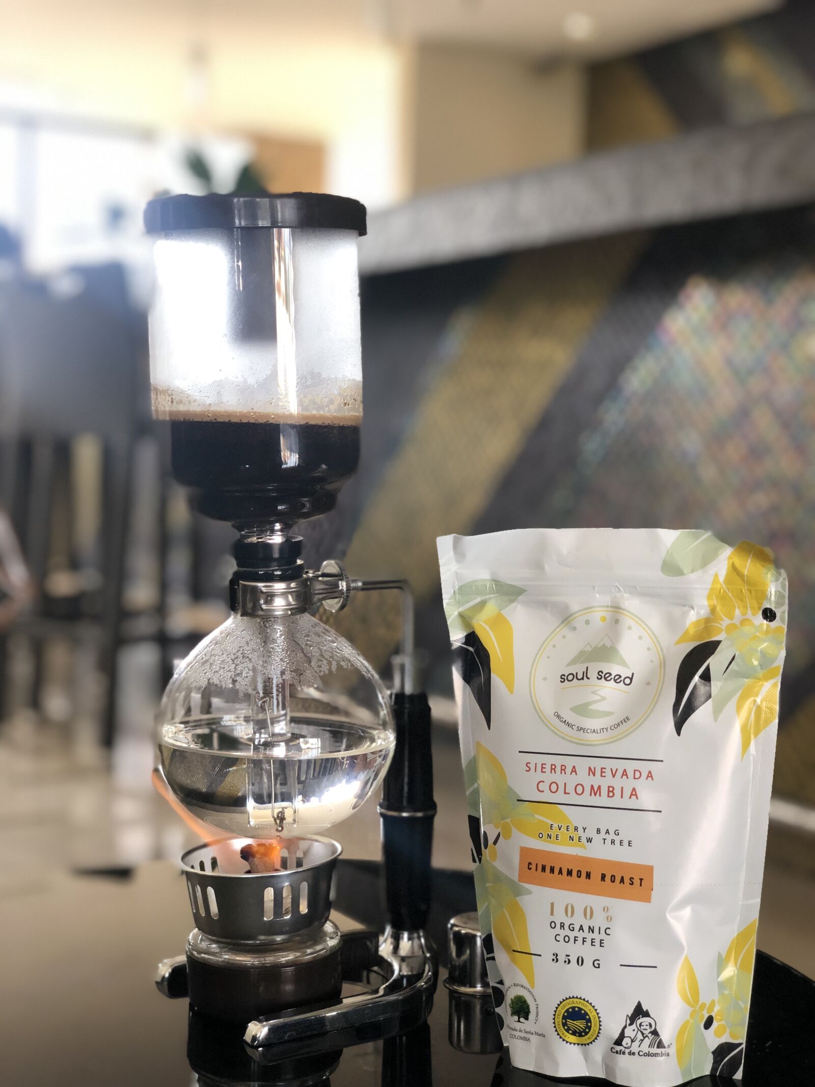 iPhone X back dual camera 6mm f/2.4 sample photo. Coffee, bar, cafeteria photography