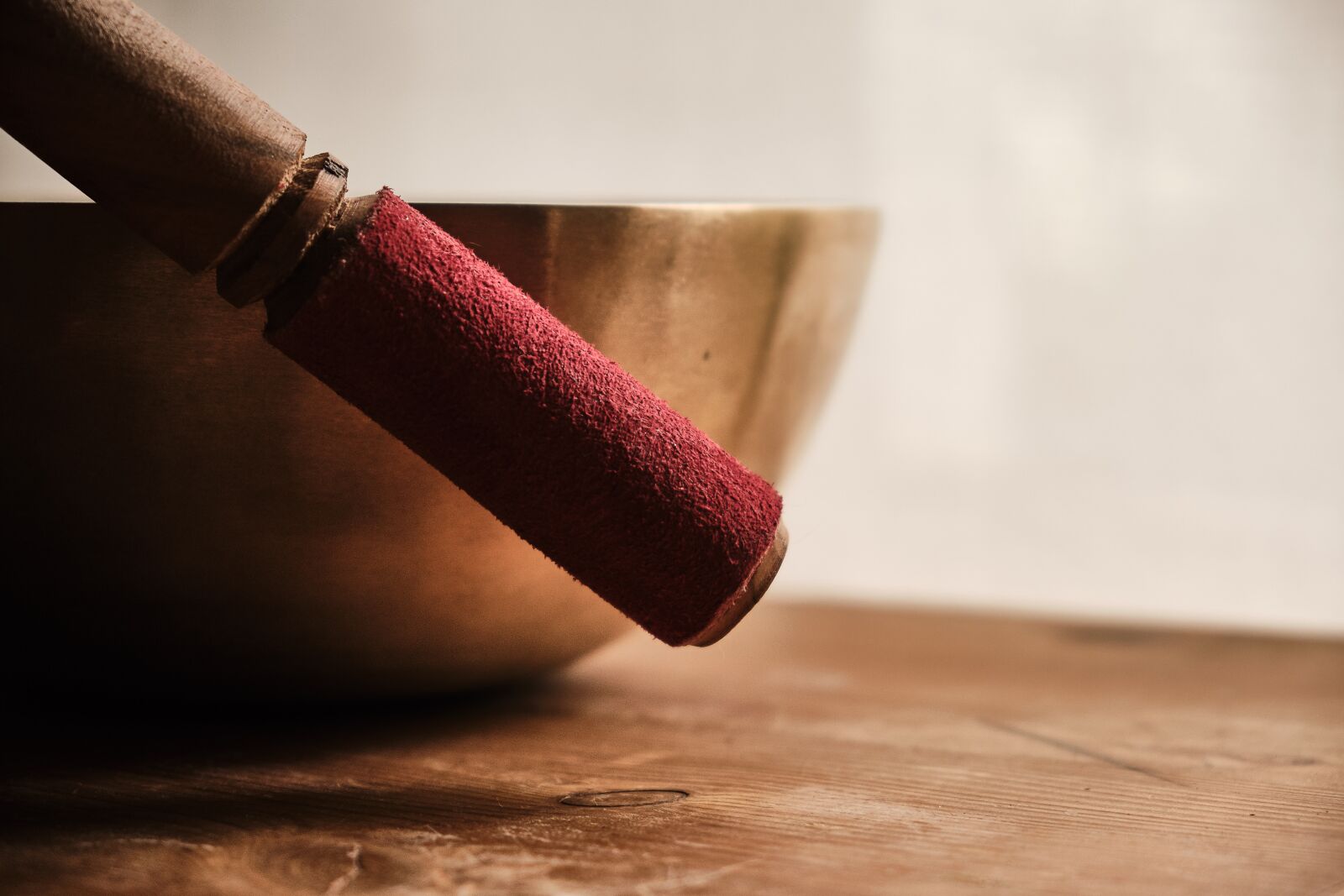 Fujifilm XF 18-55mm F2.8-4 R LM OIS sample photo. Singing bowl, meditation, rest photography