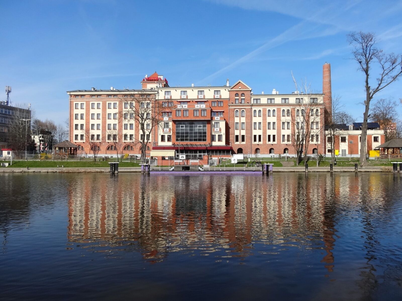 Sony Cyber-shot DSC-HX20V sample photo. Sloneczny mlyn, hotel, bydgoszcz photography